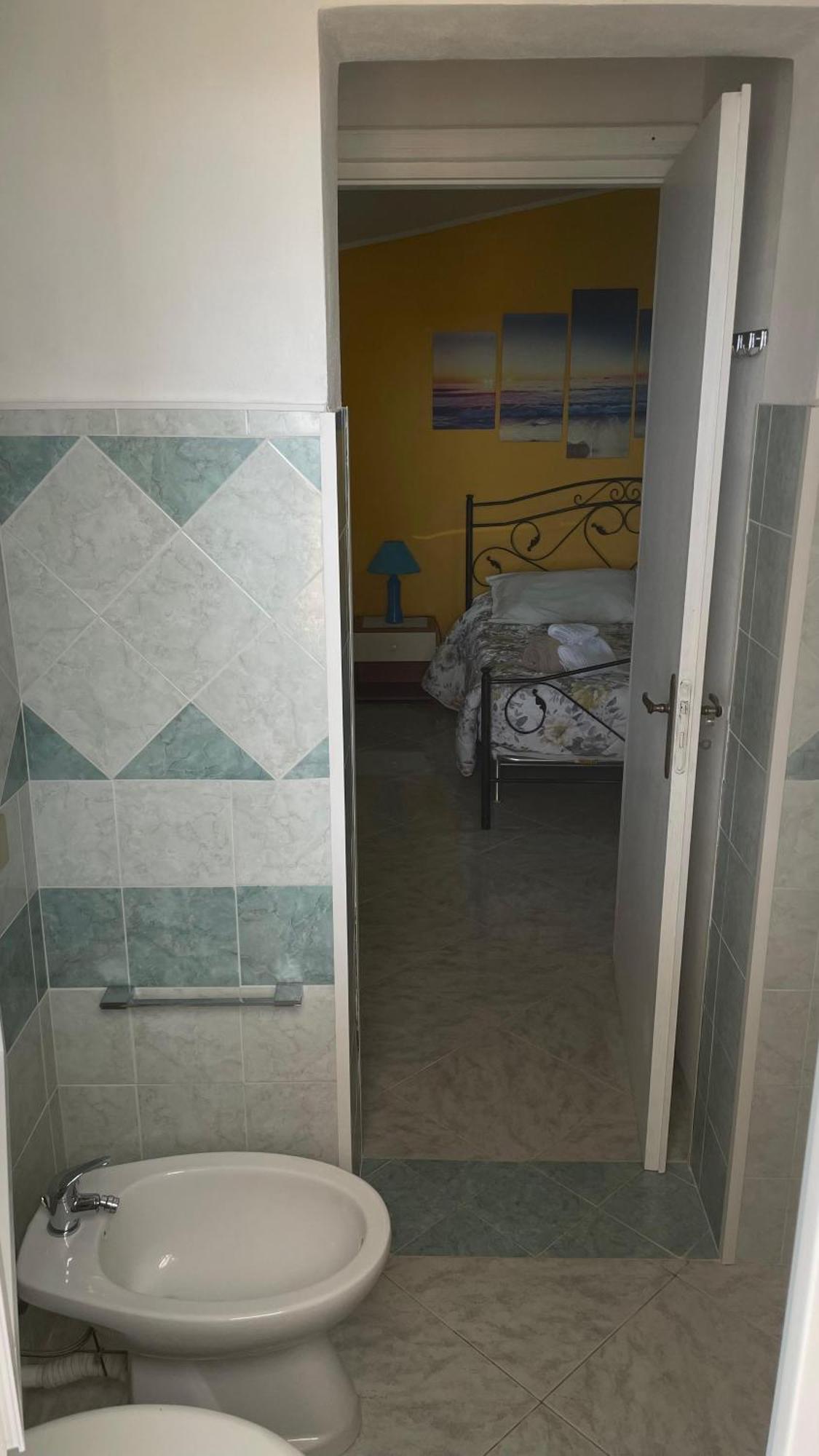 Casa Vacanze Da Roberta A Pochi Km Da Oristano Simaxis Bagian luar foto