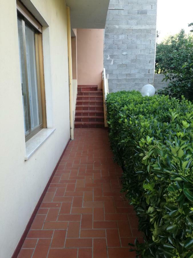 Casa Vacanze Da Roberta A Pochi Km Da Oristano Simaxis Bagian luar foto